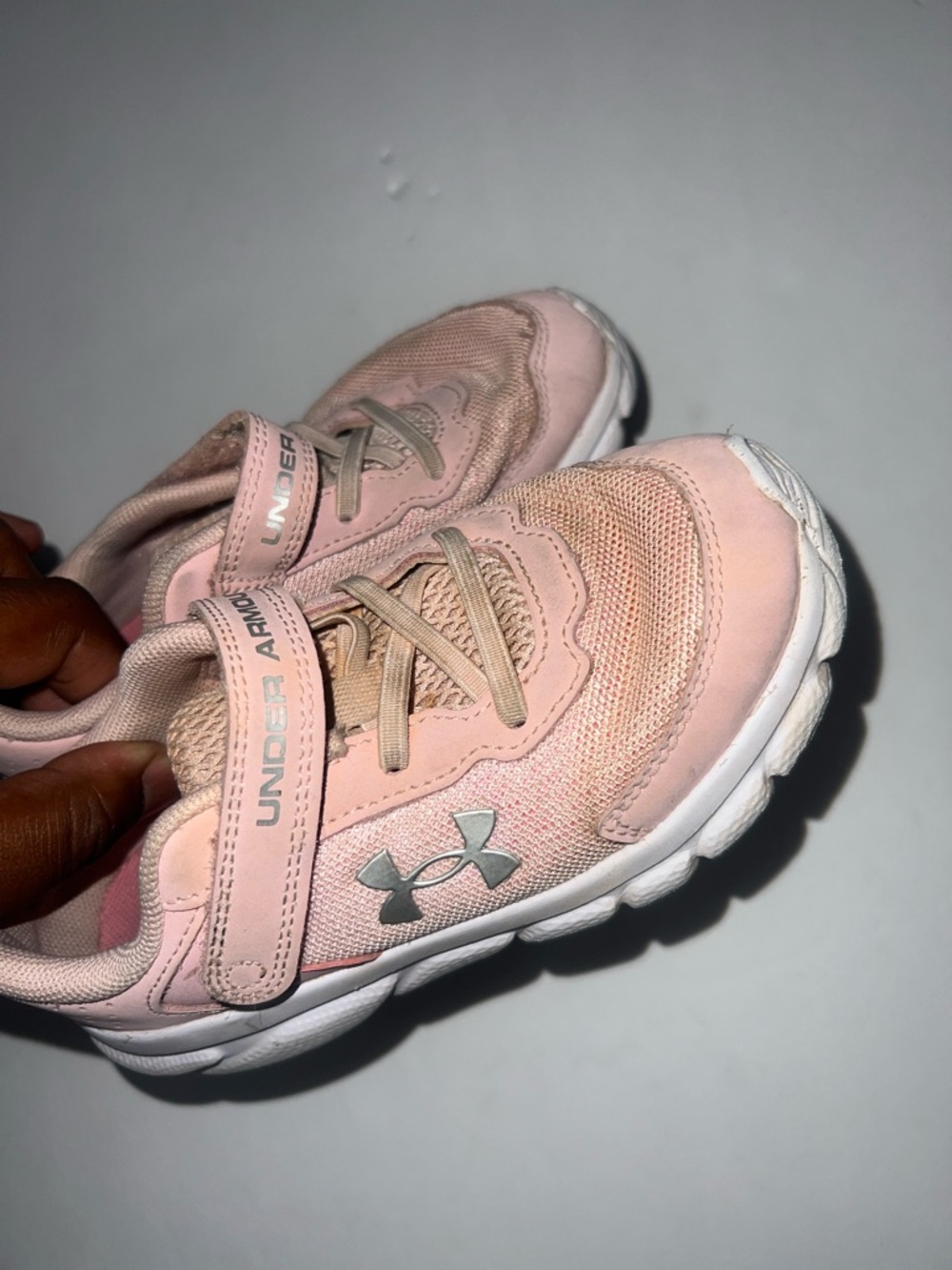 Under Armour Kids Pink and White Hook-and-Loop Sneakers size 10 - Picture 5 of 6